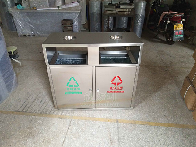 不銹鋼垃圾桶也屬于環(huán)保垃圾桶嗎？