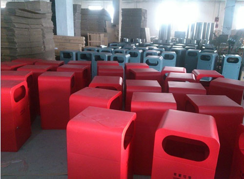 欣方圳不銹鋼垃圾桶廠家 為黃岡客戶精心打造。