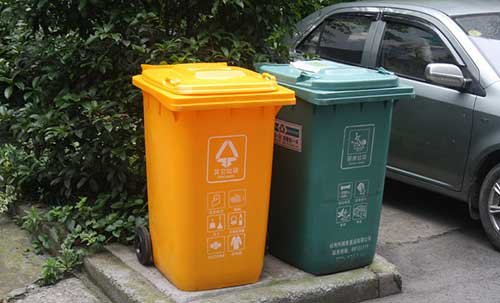   一個(gè)垃圾桶引發(fā)的血案！